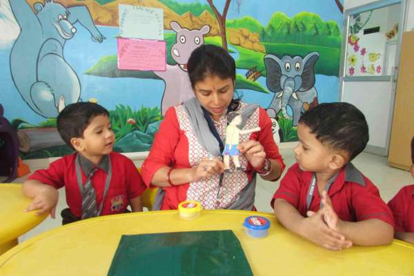 STEM experiment done by our Play Group students (Body Parts - Legs)