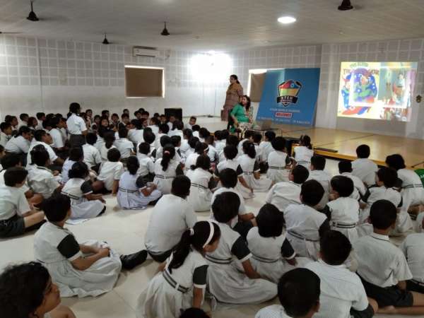 Renowned Story Teller Ms. Chitralekha Bhaskar Visit At STEM World School