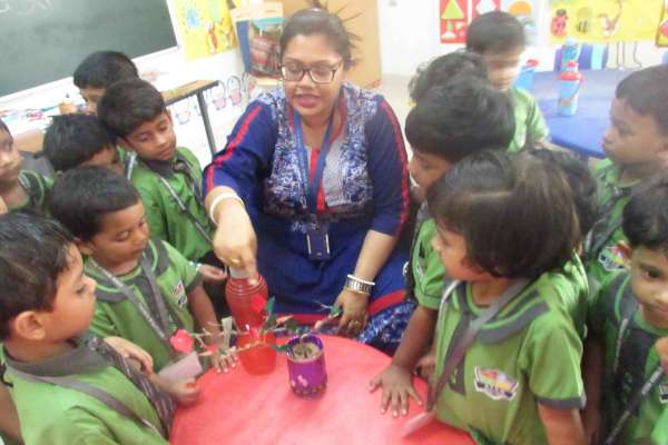 STEM experiment done by our Lower Nursery students (Parts of Plant - Leaves)