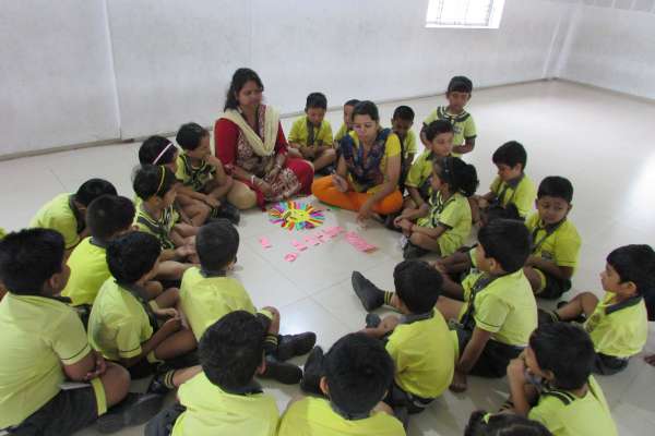  The Pre-Primary Wing Of SWS Initiated A Word Game Activity For The Little Kids.