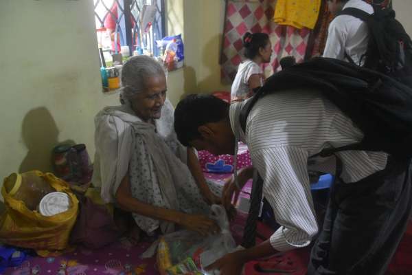 Visit to an Old Age Home