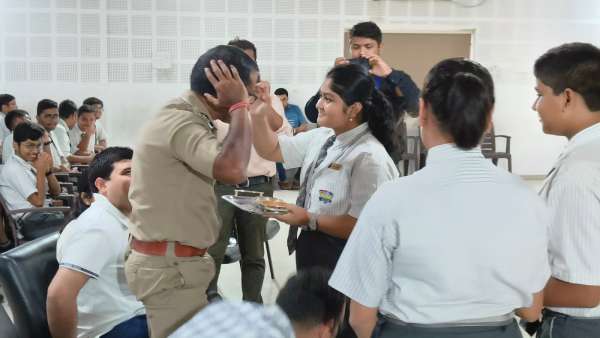 Shri Alok Rajoria, IPS, Commissioner, Barrackpore City Police Visited STEM World School